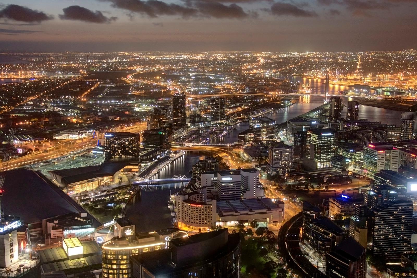 Melbourne's Economy: Property Softens, AI Reshapes Industry, Budgets Strain