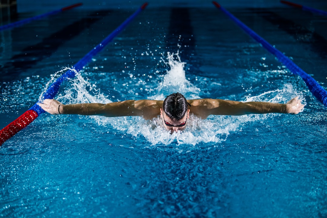 Ballarat swimmer and Olympic gold medallist expands swim school as 'no drown town' pledge gains traction